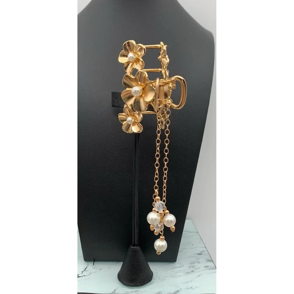 Gold Tone And Faux Pearl Hair Clip With Chains And Faux Pearl Dangles Beautiful